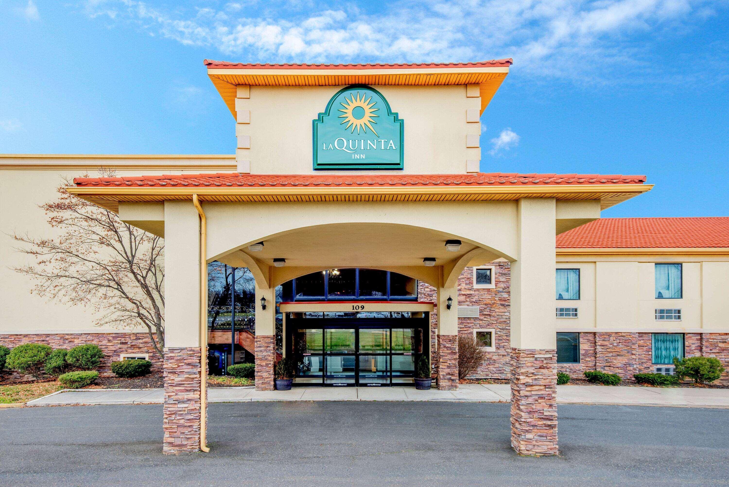 La Quinta Inn By Wyndham West Long Branch Eksteriør bilde